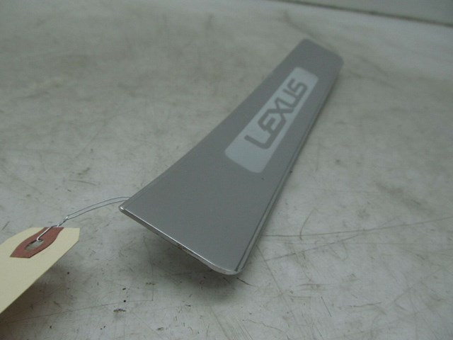 2007-2011 LEXUS GS350 OEM RIGHT REAR LOWER DOOR EMBLEM