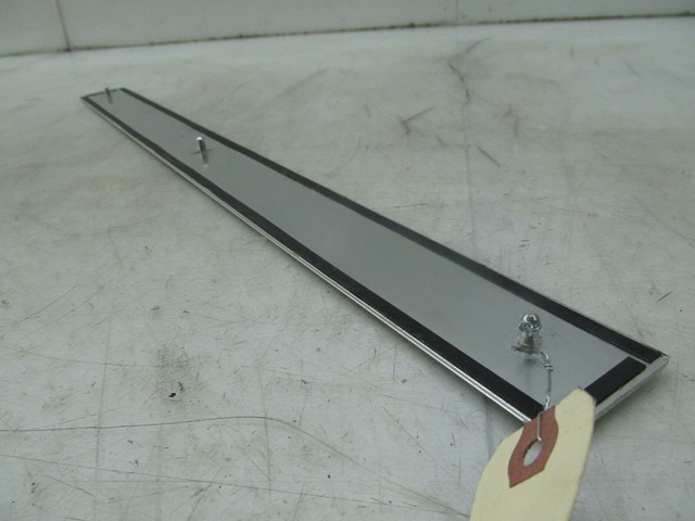2007-2011 LEXUS GS350 OEM LEFT FRONT LOWER DOOR EMBLEM