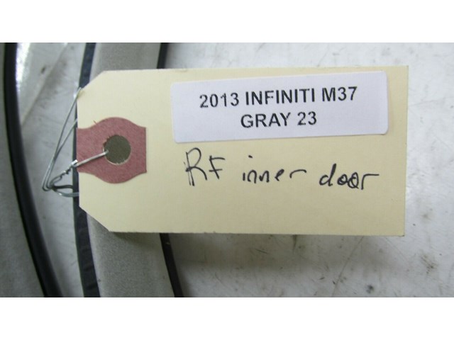 2011-2018 INFINITI M37 Q70 OEM RIGHT FRONT DOOR ON BODY WEATHER STRIP SEAL   