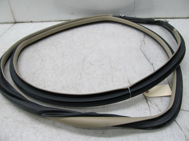  2004-2009 LEXUS RX350 RX330 OEM LEFT REAR WEATHER STRIP SEAL 