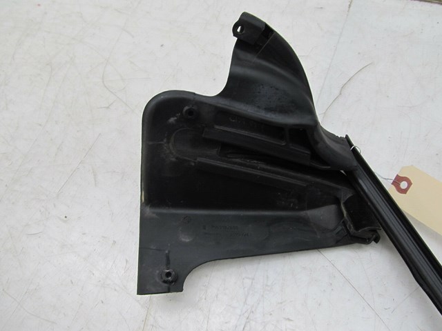 2006-2013 VOLVO C70 T5 OEM RIGHT FRONT DOOR WEATHER STRIP 