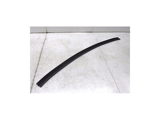 2004-2007 INFINITI QX56 OEM RIGHT FRONT INNER LOWER DOOR WEATHER STRIP 