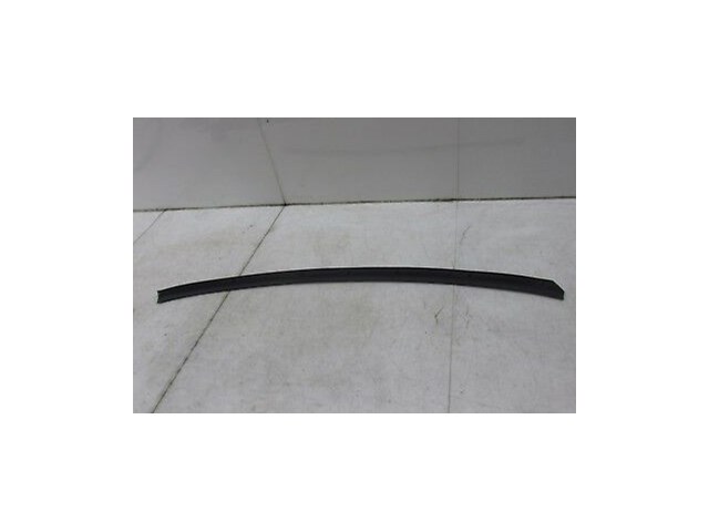 2004-2007 INFINITI QX56 OEM RIGHT FRONT INNER LOWER DOOR WEATHER STRIP 