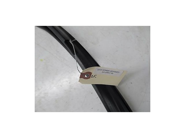 2011-2013 HONDA ODYSSEY OEM LEFT REAR DRIVER SIDE DOOR WINDOW WEATHER STRIP