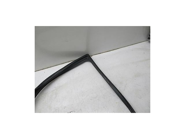 2011-2013 HONDA ODYSSEY OEM LEFT REAR DRIVER SIDE DOOR WINDOW WEATHER STRIP