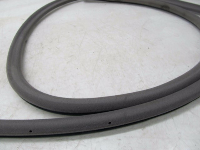 2007-2009 LEXUS LS460L XF40 OEM RIGHT REAR PASS. DOOR WEATHER STRIP SEAL TRIM
