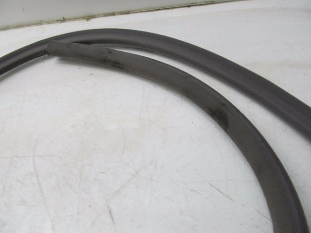 2007-2009 LEXUS LS460L XF40 OEM RIGHT REAR PASS. DOOR WEATHER STRIP SEAL TRIM