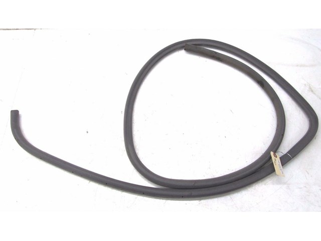 2007-2009 LEXUS LS460L XF40 OEM RIGHT REAR PASS. DOOR WEATHER STRIP SEAL TRIM