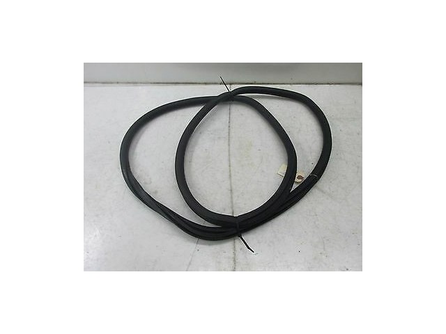 2008-2013 VOLKSWAGEN GTI MK6 OEM RIGHT REAR DOOR WEATHER STRIP