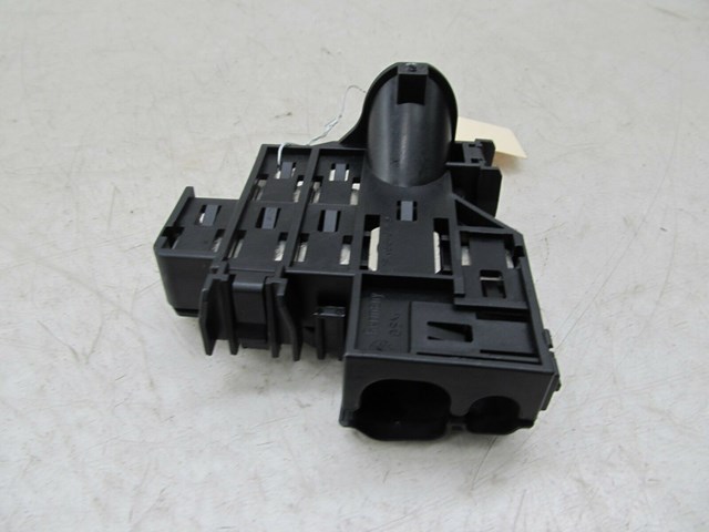 2005-2008 AUDI A6 C6 OEM POWER JUNCTION BOX