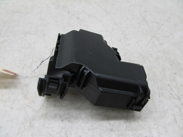 2005-2008 AUDI A6 C6 OEM POWER JUNCTION BOX