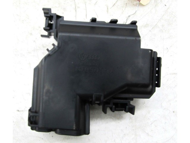 2005-2008 AUDI A6 C6 OEM POWER JUNCTION BOX
