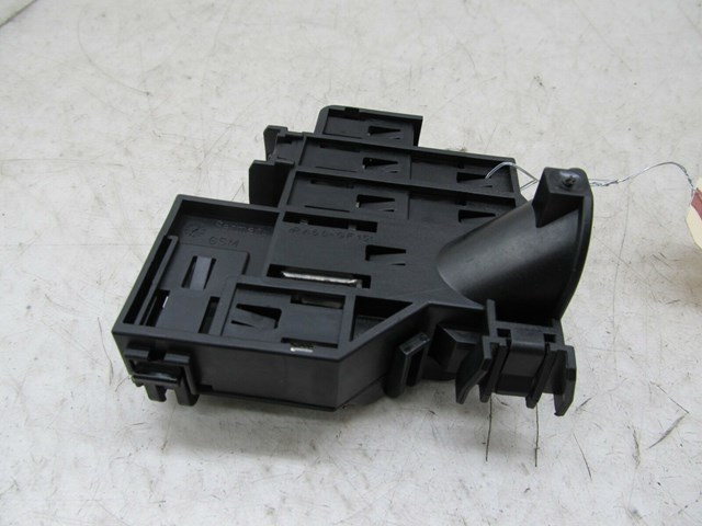 2005-2008 AUDI A6 C6 OEM POWER JUNCTION BOX