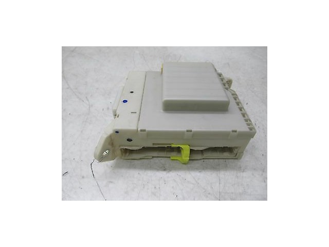  2006-2010 LEXUS IS250 XE20 OEM  RIGHT RELAY FUSE JUNCTION BOX BLOCK  82730-5304