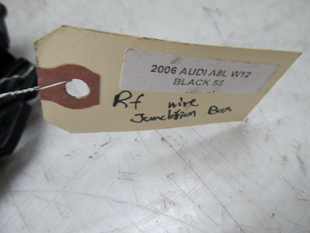 2004-2008 AUDI A8L W12 OEM RIGHT FRONT JUNCTION BOX 4E0 941 824