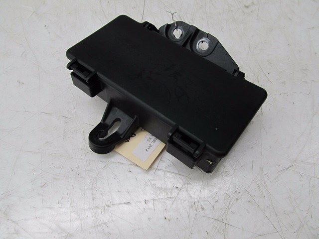 2004-2008 AUDI A8L W12 OEM RIGHT FRONT JUNCTION BOX 4E0 941 824