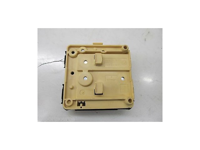 2005-2008 BMW Z4 E86 E85 OEM REAR JUNCTION BOX
