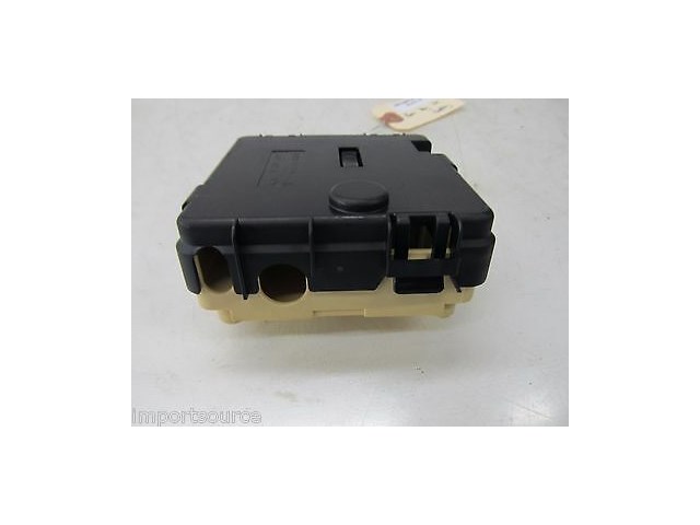 2005-2008 BMW Z4 E86 E85 OEM REAR JUNCTION BOX