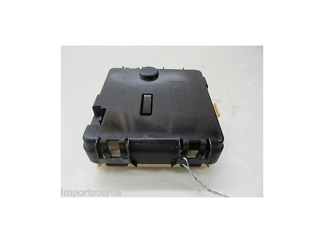 2005-2008 BMW Z4 E86 E85 OEM REAR JUNCTION BOX