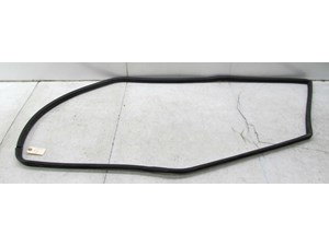 2003-2004 LAND ROVER DISCOVERY OEM RIGHT FRONT DOOR BODY WEATHER STRIP SEAL 