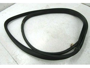 2012-2015 MERCEDES C350 COUPE OEM RIGHT FRONT DOOR ON BODY WEATHER STRIP SEAL