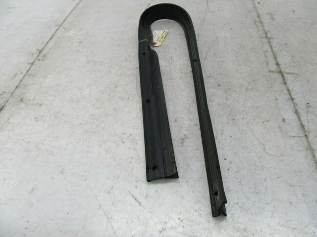 2014-2018 INFINITI Q50 OEM RIGHT FRONT PASSENGER SIDE LOWER DOOR WEATHER STRIP