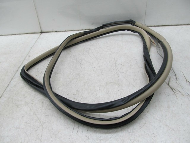  2004-2009 LEXUS RX350 RX330 OEM RIGHT REAR WEATHER STRIP SEAL 