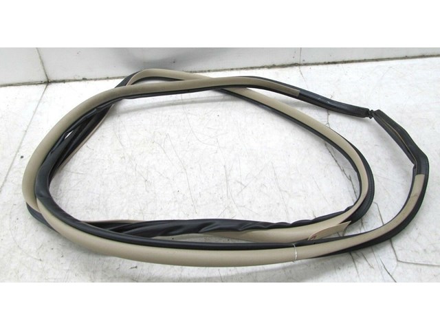  2004-2009 LEXUS RX350 RX330 OEM RIGHT REAR WEATHER STRIP SEAL 