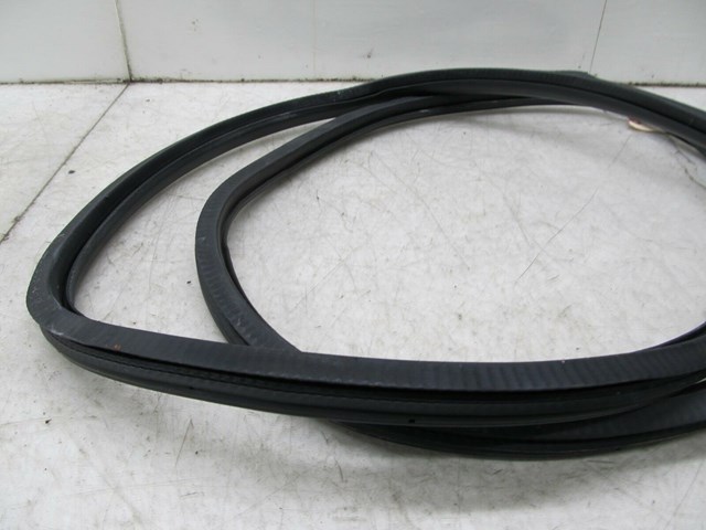 2005-2008 AUDI A6 C6 OEM LEFT REAR DOOR WEATHER STRIP SEAL 