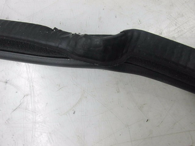 2014-2016 INFINITI Q50 OEM RIGHT REAR DOOR WEATHER STRIP SEAL