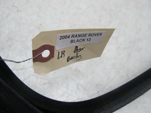 2003-2006 RANGE ROVER HSE OEM LEFT REAR DOOR WEATHER STRIP 