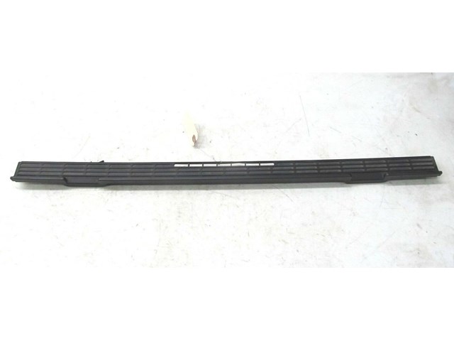 1985-1991 BMW 325i CABRIO E30 OEM REAR GRILLE TRIM 1932802