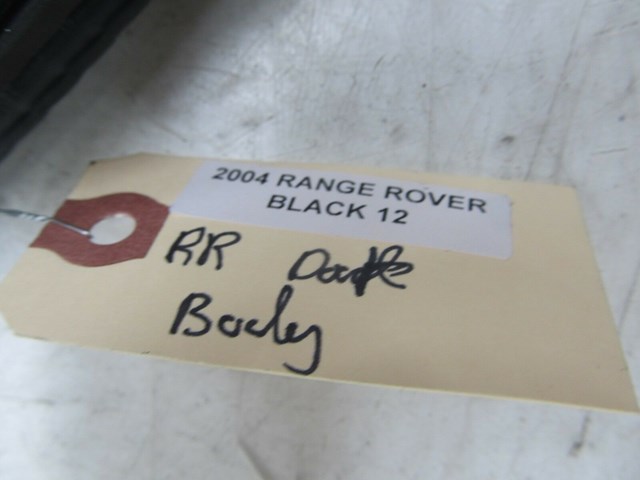 2003-2006 RANGE ROVER HSE OEM RIGHT REAR DOOR WEATHER STRIP 