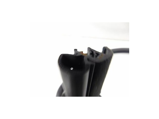 2004-2008 MASERATI QUATTROPORTE M139 OEM RIGHT FRONT PASS. DOOR WEATHER STRIP