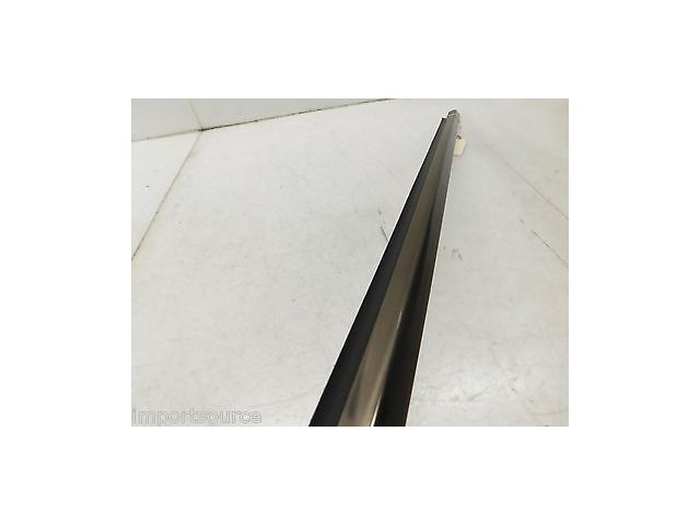 2003-2006 MERCEDES E320 W211 OEM LEFT FRONT DOOR WINDOW WEATHER STRIP MOLDING