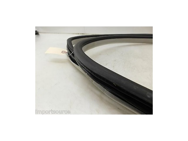 2007-2012 MERCEDES GL450 X164 OEM LEFT REAR DRIVER SIDE DOOR WEATHER STRIP SEAL