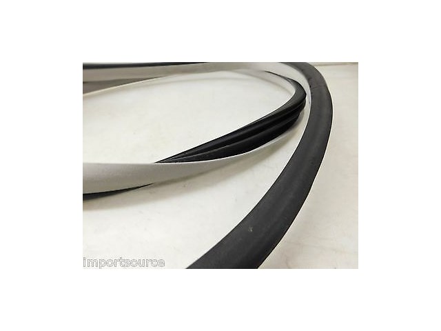 2007-2012 MERCEDES GL450 X164 OEM RIGHT FRONT PASSENGER DOOR WEATHER STRIP SEAL