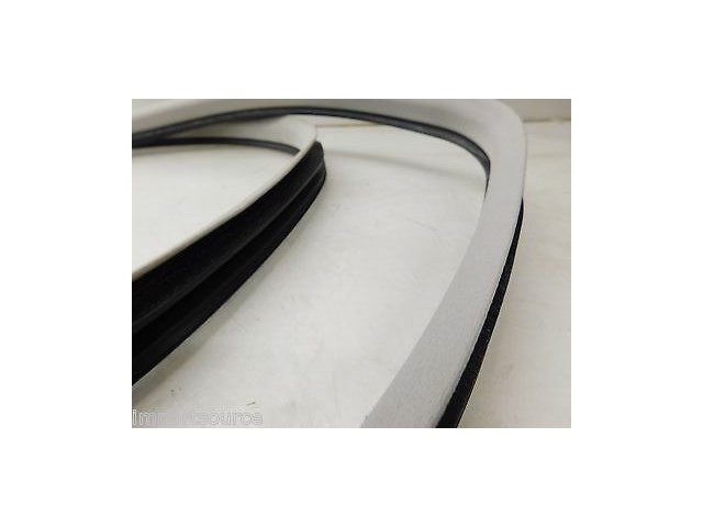 2007-2012 MERCEDES GL450 X164 OEM RIGHT FRONT PASSENGER DOOR WEATHER STRIP SEAL