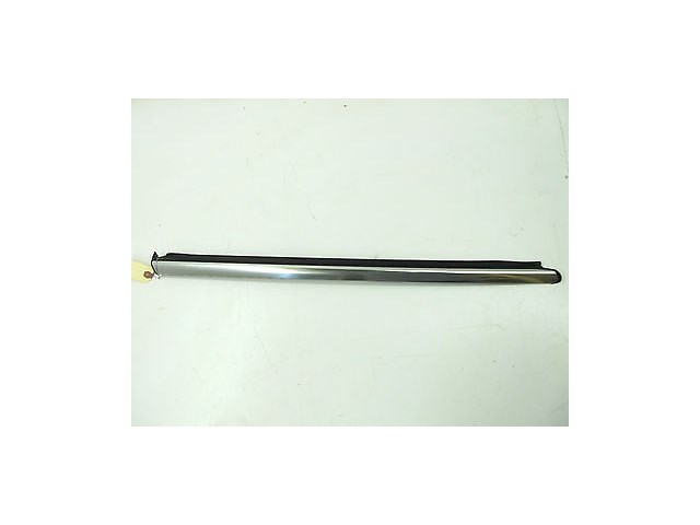 2006-2009 MERCEDES R350 W251 OEM LEFT REAR QUARTER WINDOW WEATHER STRIP TRIM