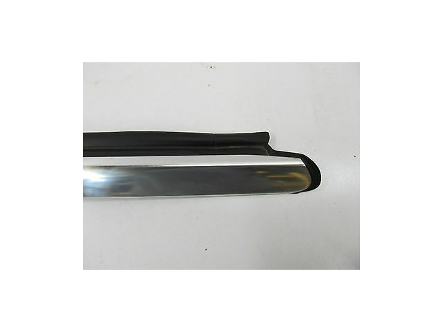2006-2009 MERCEDES R350 W251 OEM LEFT REAR QUARTER WINDOW WEATHER STRIP TRIM