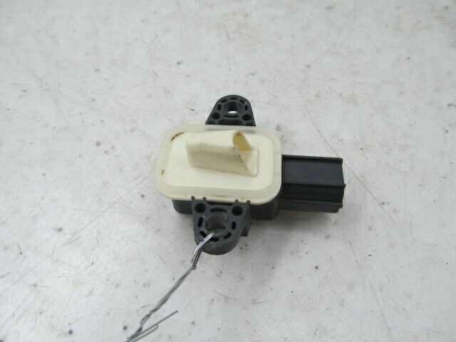 2013-2018 FORD FOCUS ST OEM RIGHT FRONT PASSENGER SIDE DOOR CRASH IMPACT SENSOR