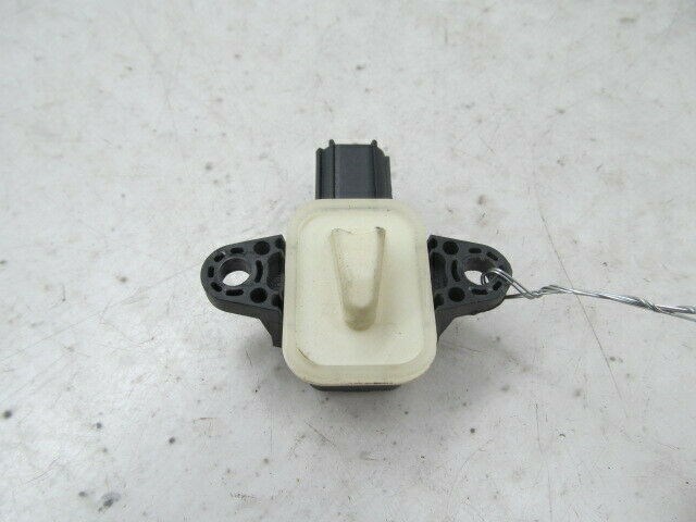2013-2018 FORD FOCUS ST OEM RIGHT FRONT PASSENGER SIDE DOOR CRASH IMPACT SENSOR
