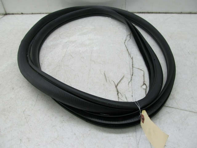 2013-2017 MAZDA 6 OEM RIGHT REAR DOOR ON BODY WEATHER STRIP SEAL 