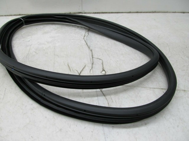 2013-2017 MAZDA 6 OEM RIGHT REAR DOOR ON BODY WEATHER STRIP SEAL 