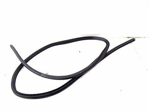 2014-2015 NISSAN VERSA NOTE OEM RIGHT FRONT DOOR WEATHER STRIP MOLDING 