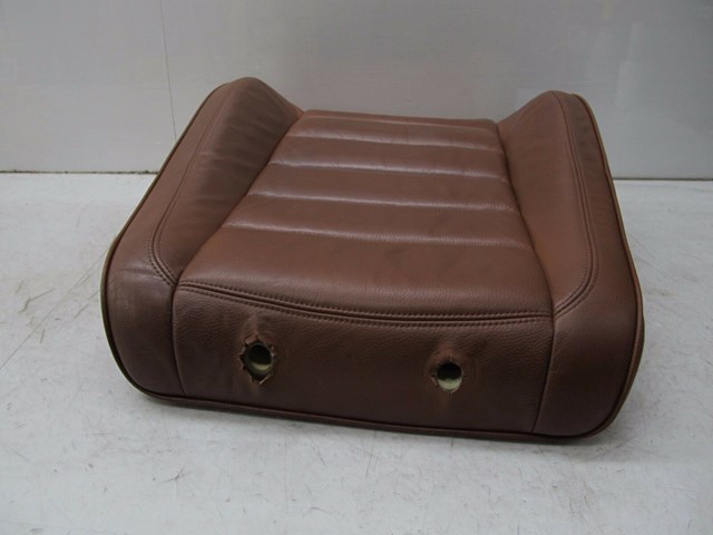 2004-2007 VOLKSWAGEN TOUAREG OEM RIGHT FRONT PASSENGER UPPER SEAT CUSHION BEIGE