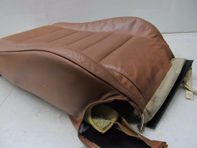 2004-2007 VOLKSWAGEN TOUAREG OEM RIGHT FRONT PASSENGER UPPER SEAT CUSHION BEIGE