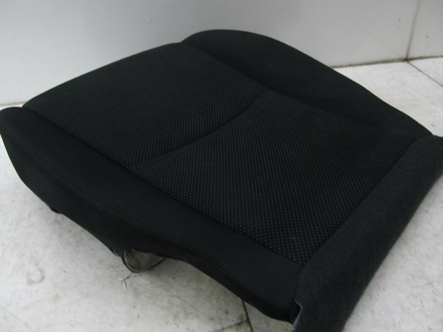 2010-2014 SUBARU IMPREZA OEM RIGHT FRONT PASSENGER LOWER SEAT CUSHION BLACK