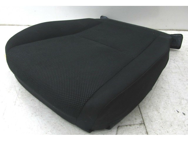 2010-2014 SUBARU IMPREZA OEM RIGHT FRONT PASSENGER LOWER SEAT CUSHION BLACK