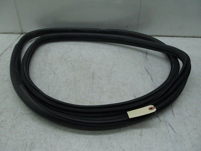  2013-2017 CHEVY TRAVERSE OEM LEFT REAR WEATHER STRIP